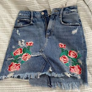 ripped denim skirt with roses